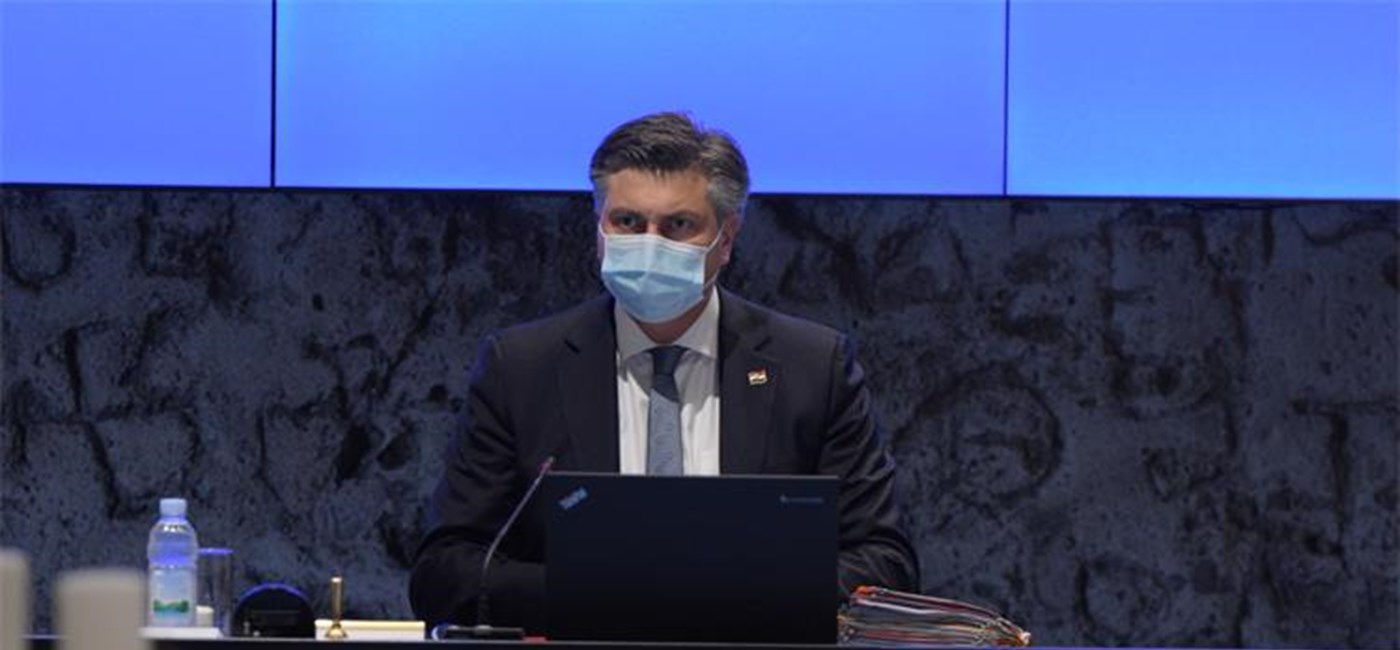 Uspjeh je moguć samo zajedničkim naporima, u kombinaciji formalnih mjera države i osobne odgovornosti pojedinaca